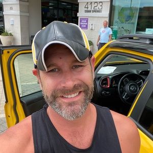 Meet your Posher, Beau